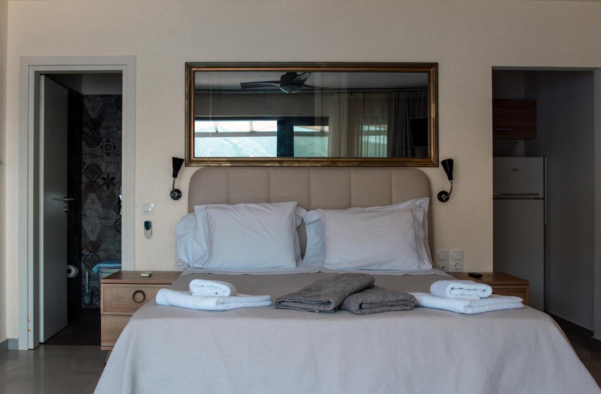 Sappho Boutique Suites Василики Стая снимка